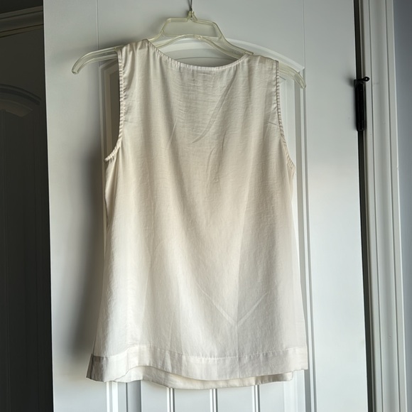 Loft Blouse with Floral Appliqués - Picture 3 of 5